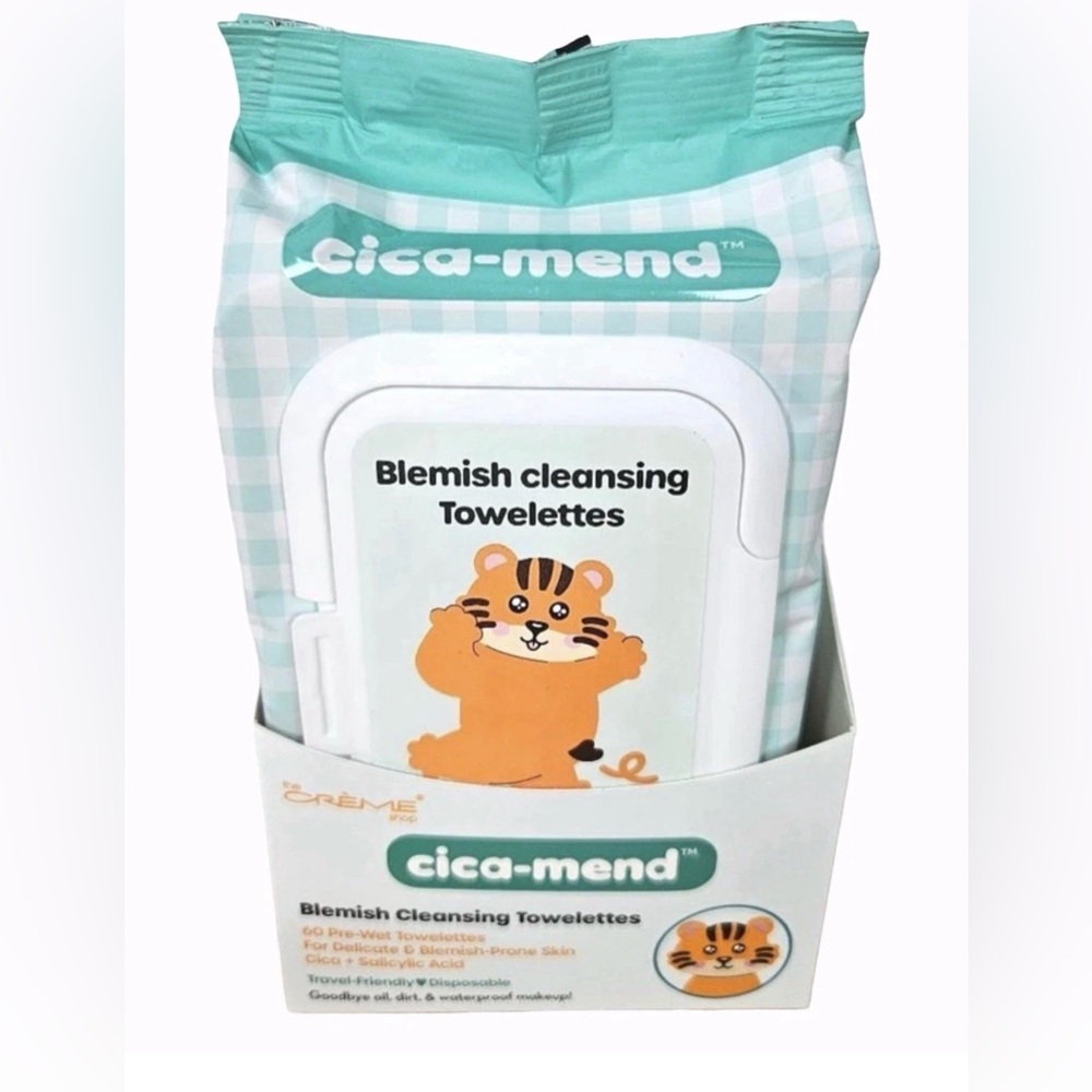 The Creme Shop Cina-Mend 60 Count Blemish Cleansing Towelettes
New in Packaging